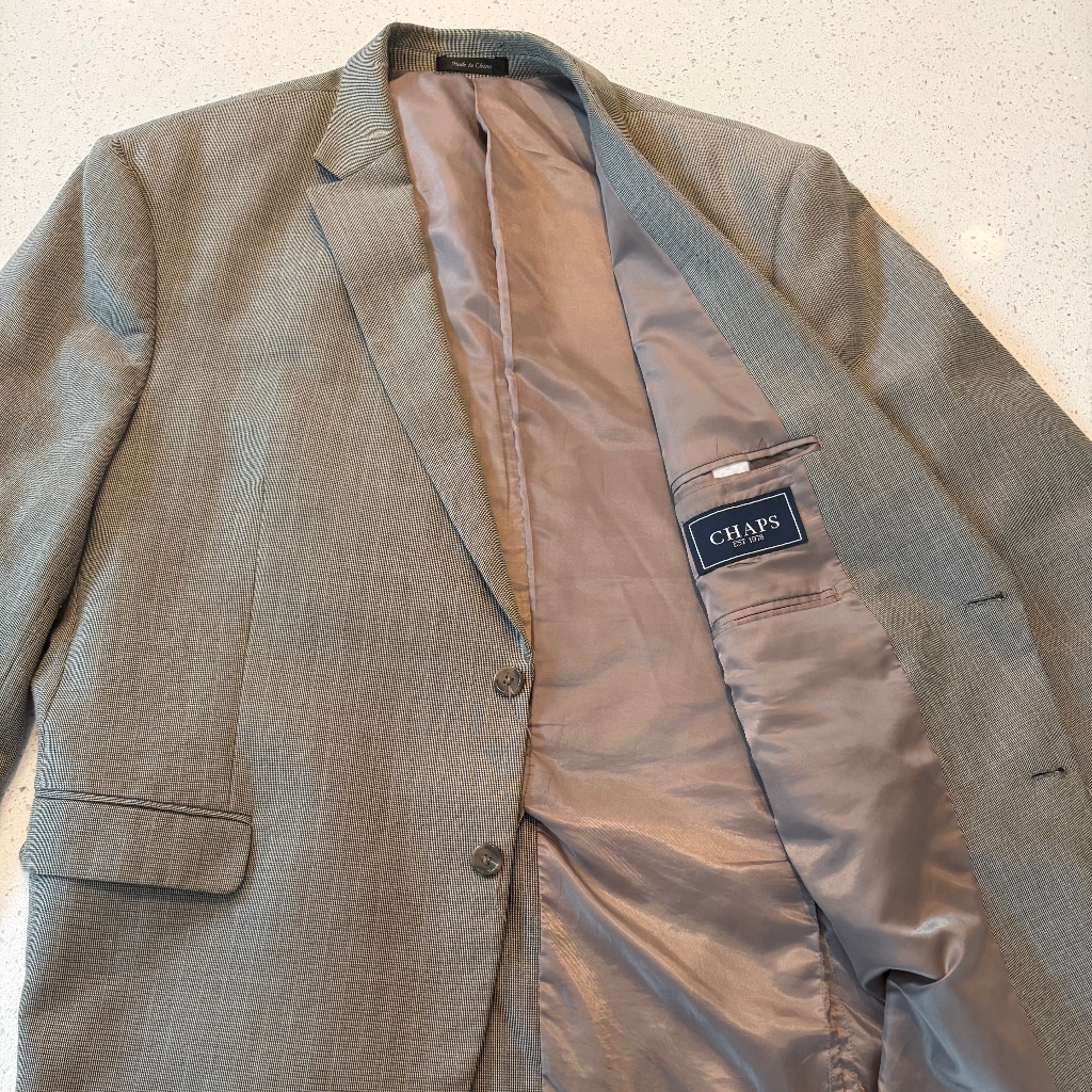 One Mens Blazer Mild PatternChaps Brand Size 48
